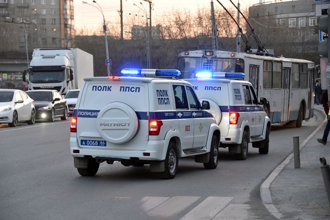 В центре Екатеринбурга вооруженный мужчина ограбил банк | 08.02.2024 |  Екатеринбург - БезФормата